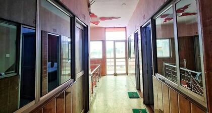 Goroomgo Sangam Palace Guest House Mathura