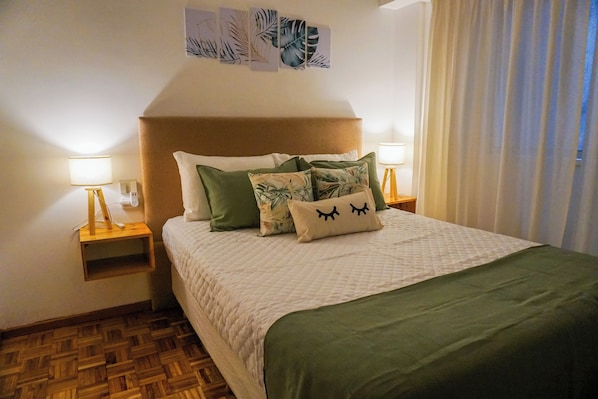 1 chambre, fer et planche à repasser, Wi-Fi, literie fournie