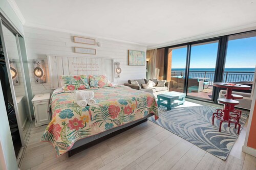 Amazing Honeymoon Suite@Caravelle Resort w/Terrace