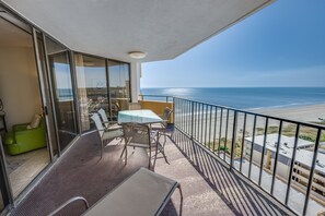 Outdoor dining - Coastal retreat w/ balconies & beach access (Myrtle Beach)