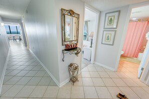 4 habitaciones, tabla de planchar con plancha y wifi gratis