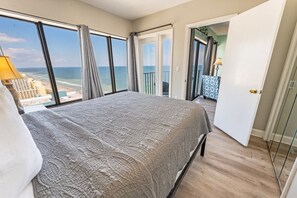 2 slaapkamers, een strijkplank/strijkijzer, wifi, beddengoed