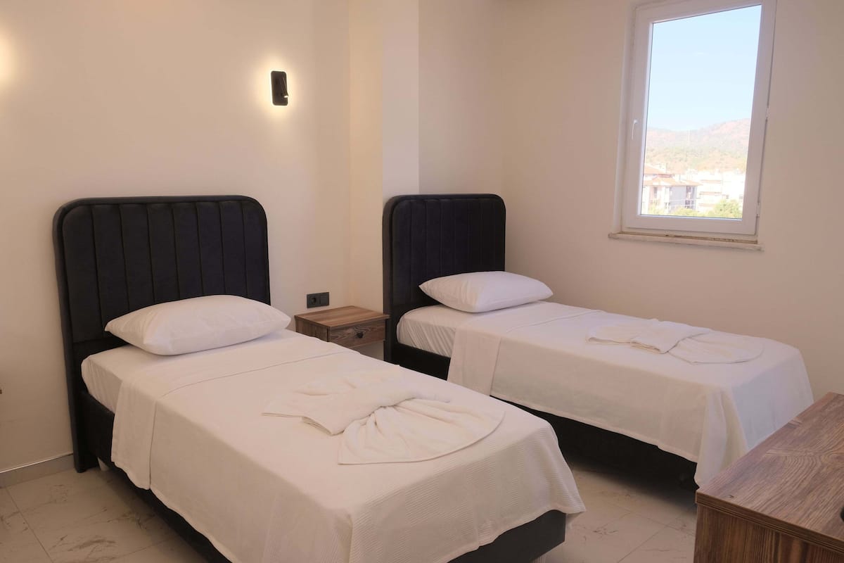 Appartement Familial, vue ville | 1 chambre, literie hypoallergénique, minibar, bureau