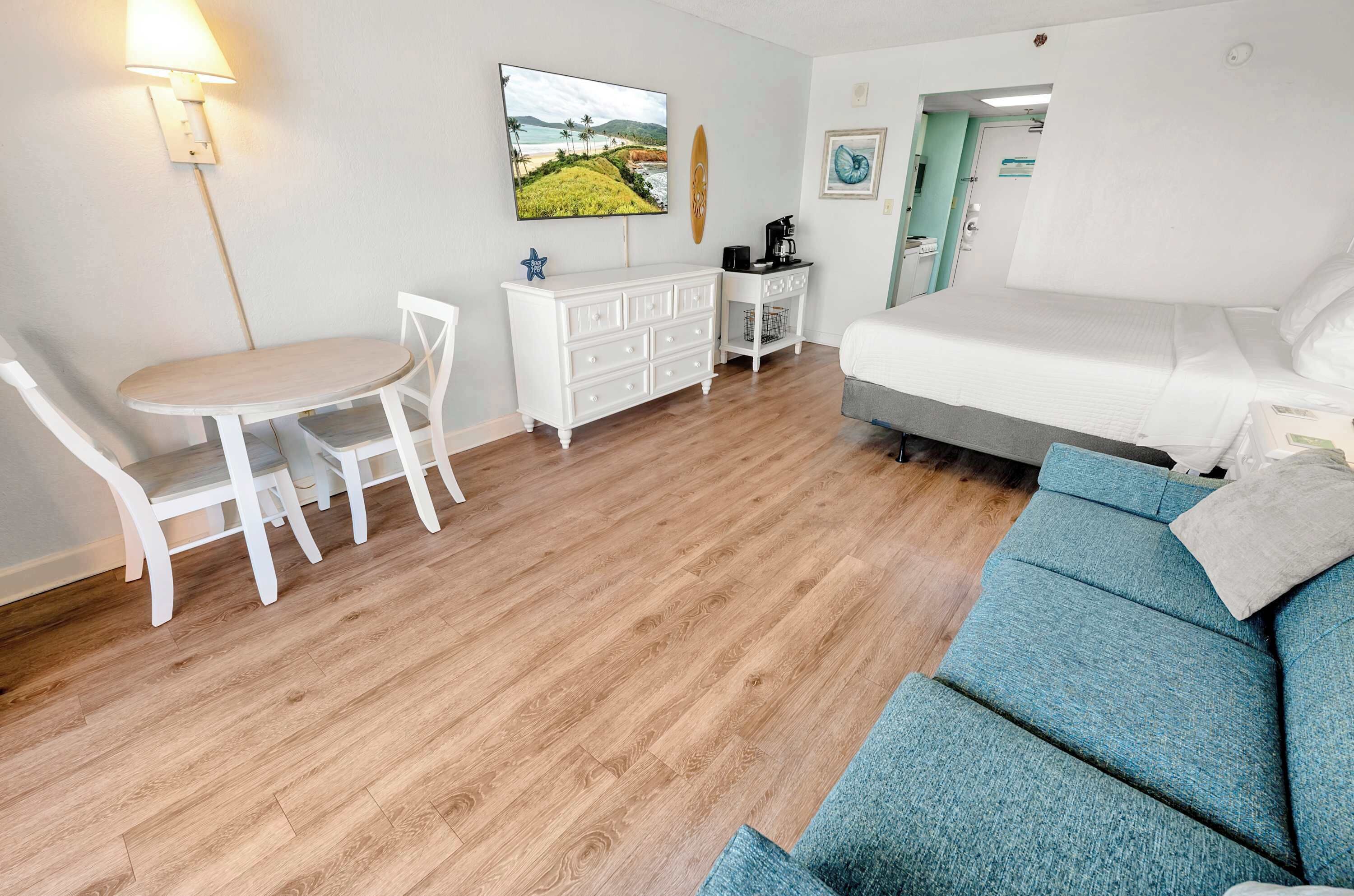 1 slaapkamer, een strijkplank/strijkijzer, gratis wifi, beddengoed