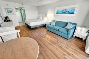 Tabla de planchar con plancha, wifi gratis y ropa de cama 