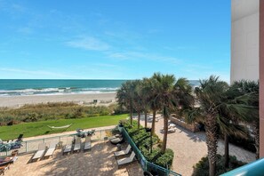 星評価なしの画像、2 / 16、ボタン