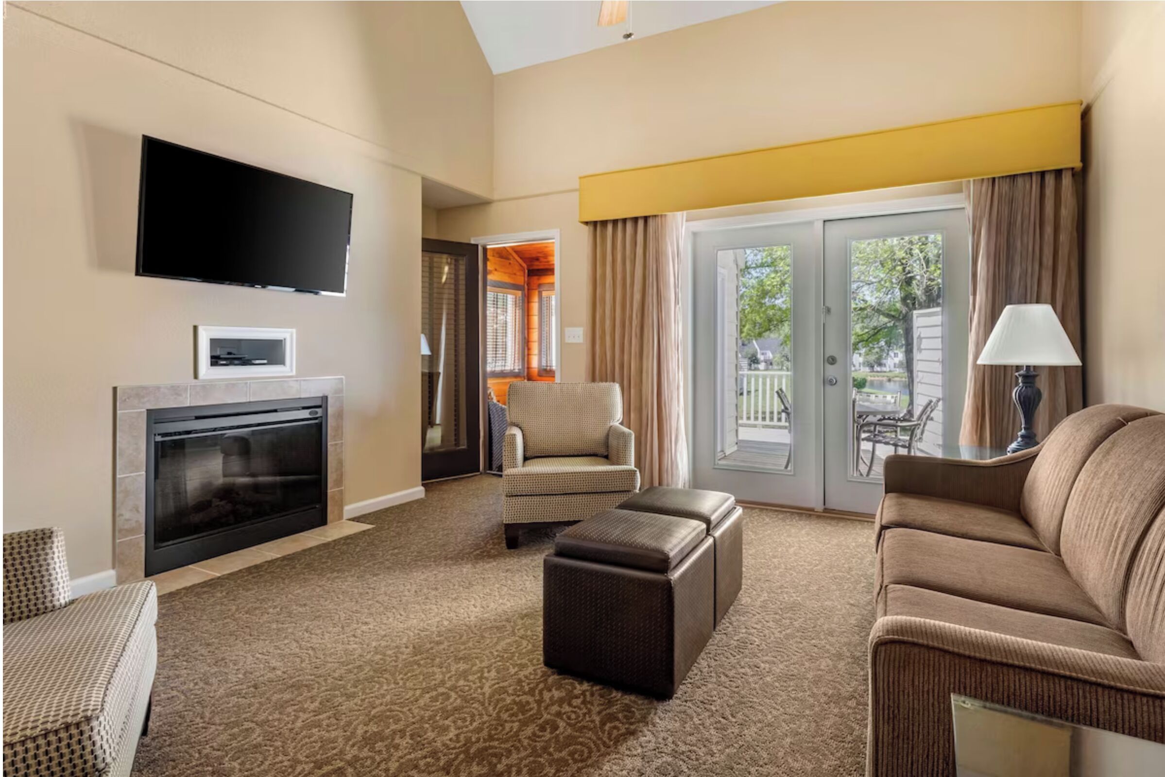 TV, fireplace, DVD player