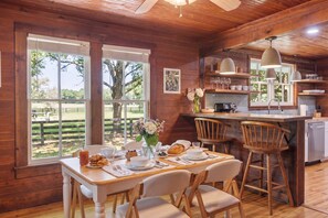 Dining - Sweetwater on the Range | Cozy Cabin • Firepit (High Springs)