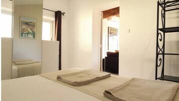 2 chambres, fer et planche Ă repasser, lit parapluie, Wi-Fi