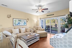Interior - World Tour Golf Resort Unit 103 - Golf view (Myrtle Beach)