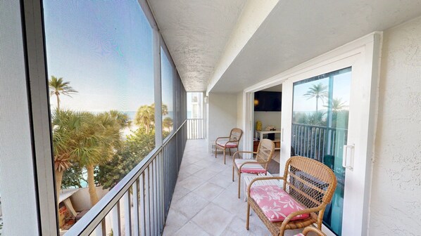 Property grounds - Crescent Arms Vacation Rentals 303S Siesta Key Florida (Sarasota)