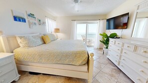 2 bedrooms, iron/ironing board, free WiFi, bed sheets - Crescent Arms 401 N Siesta Key Florida (Sarasota)
