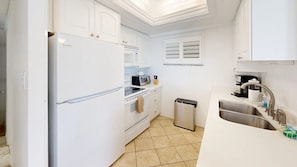 Køleskab, mikrobølgeovn, ovn, opvaskemaskine