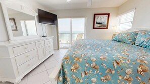 2 slaapkamers, een strijkplank/strijkijzer, gratis wifi, beddengoed