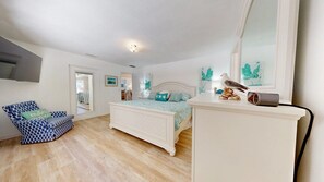 2 bedrooms, iron/ironing board, free WiFi, bed sheets - Crescent Arms Villa 13 Siesta Key Florida (Siesta Key)