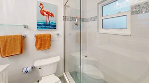 Shower, hair dryer, towels - Crescent Arms Vacation Rentals Villa 14 Siesta Key Florida (Sarasota)