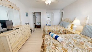 2 bedrooms, iron/ironing board, free WiFi, bed sheets - Crescent Arms 602 N Siesta Key Florida (Sarasota)