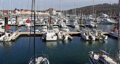 Cabourg en Front de Mer, au Pied des Dunes et de la Dives !