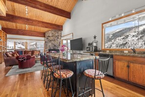 Dining room - Mountain Summit Serenity Aspen Views  (Aspen)