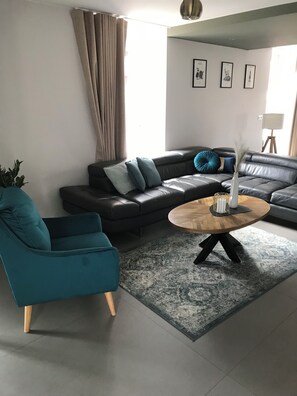 Smart TV, fireplace, video games, table football - Villa d’exception, SAUNA, SPA, 7 chambres & salles de bain, pétanque, baby foot (Gérardmer)