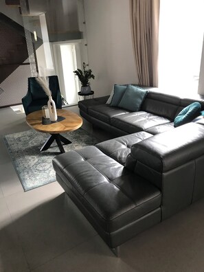 Smart TV, fireplace, video games, table football - Villa d’exception, SAUNA, SPA, 7 chambres & salles de bain, pétanque, baby foot (Gérardmer)