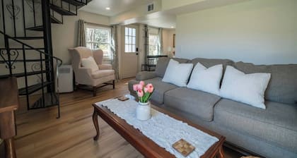 Hadley Hideaway Cottage