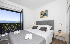 4 slaapkamers, reisbedje, gratis wifi, beddengoed