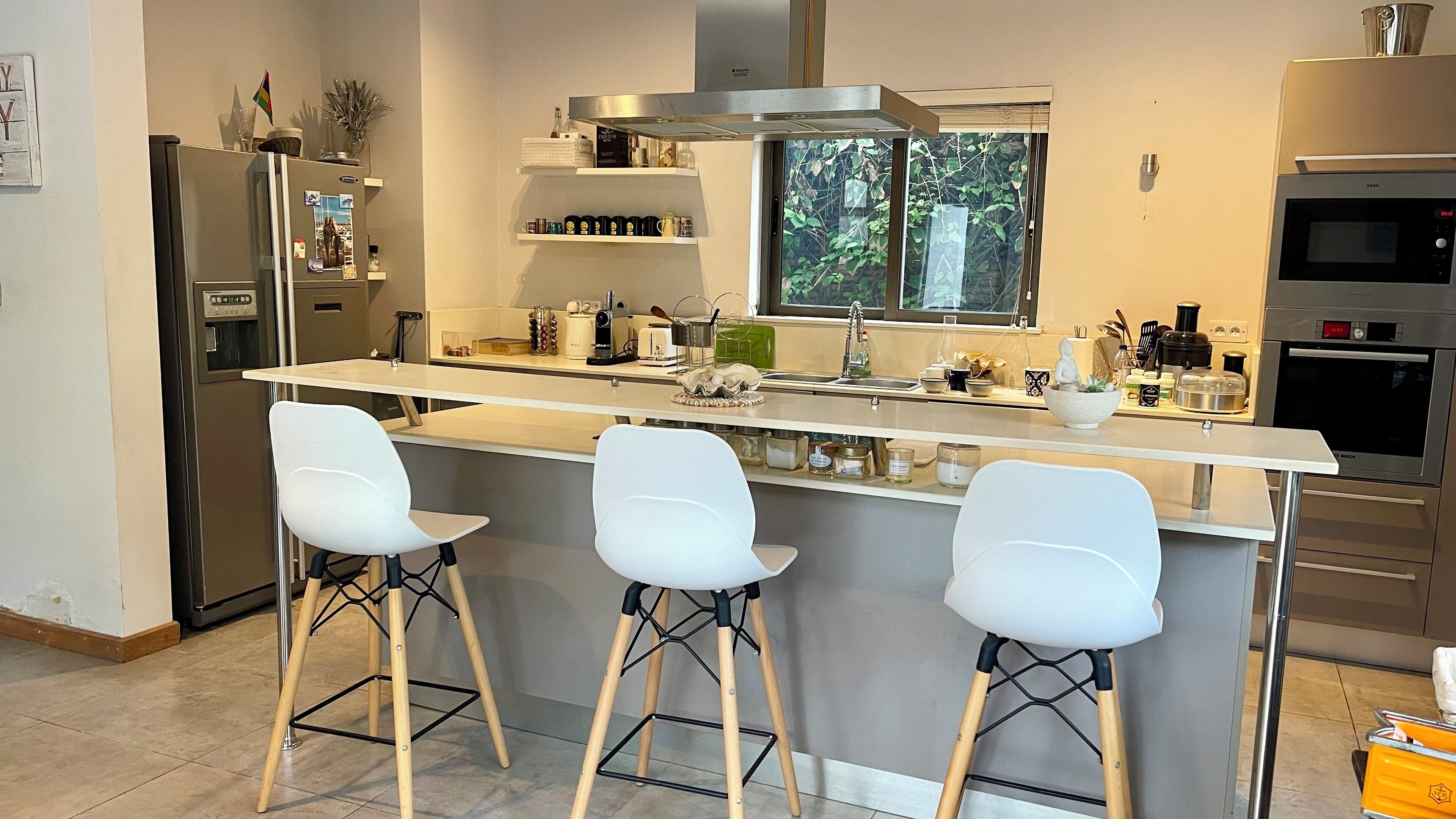 雪櫃、微波爐、焗爐、爐具