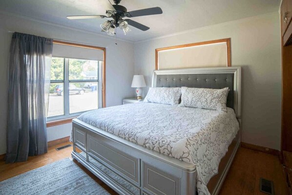 3 chambres, bureau, fer et planche à repasser, Wi-Fi