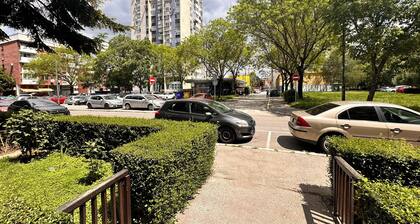 Cozy spatial apartment in a quiet neighborhood close enough to the center