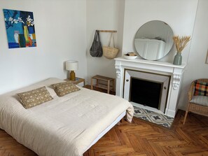 3 bedrooms, iron/ironing board, WiFi, bed sheets - Maison en Pierre 6 Couchages à Bordeaux (Bordeaux)