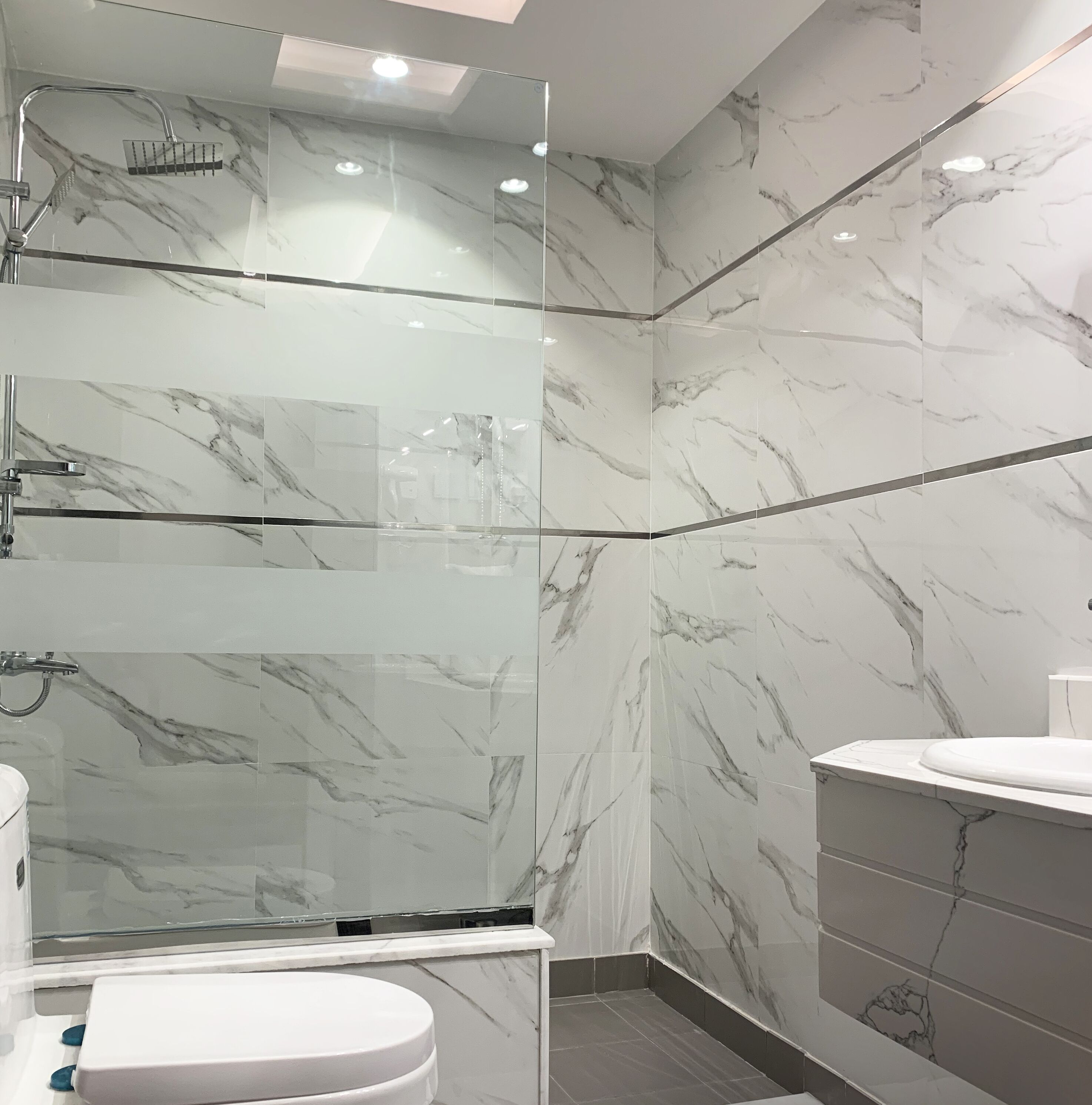 Appartement Design, 3 chambres | Salle de bain | Articles de toilette gratuits, sèche-cheveux, peignoirs