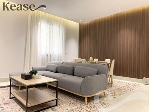 Design Apartment, 3 Bedrooms | Living area