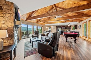 Uklassifisert bilde, 2 av 74, knapp