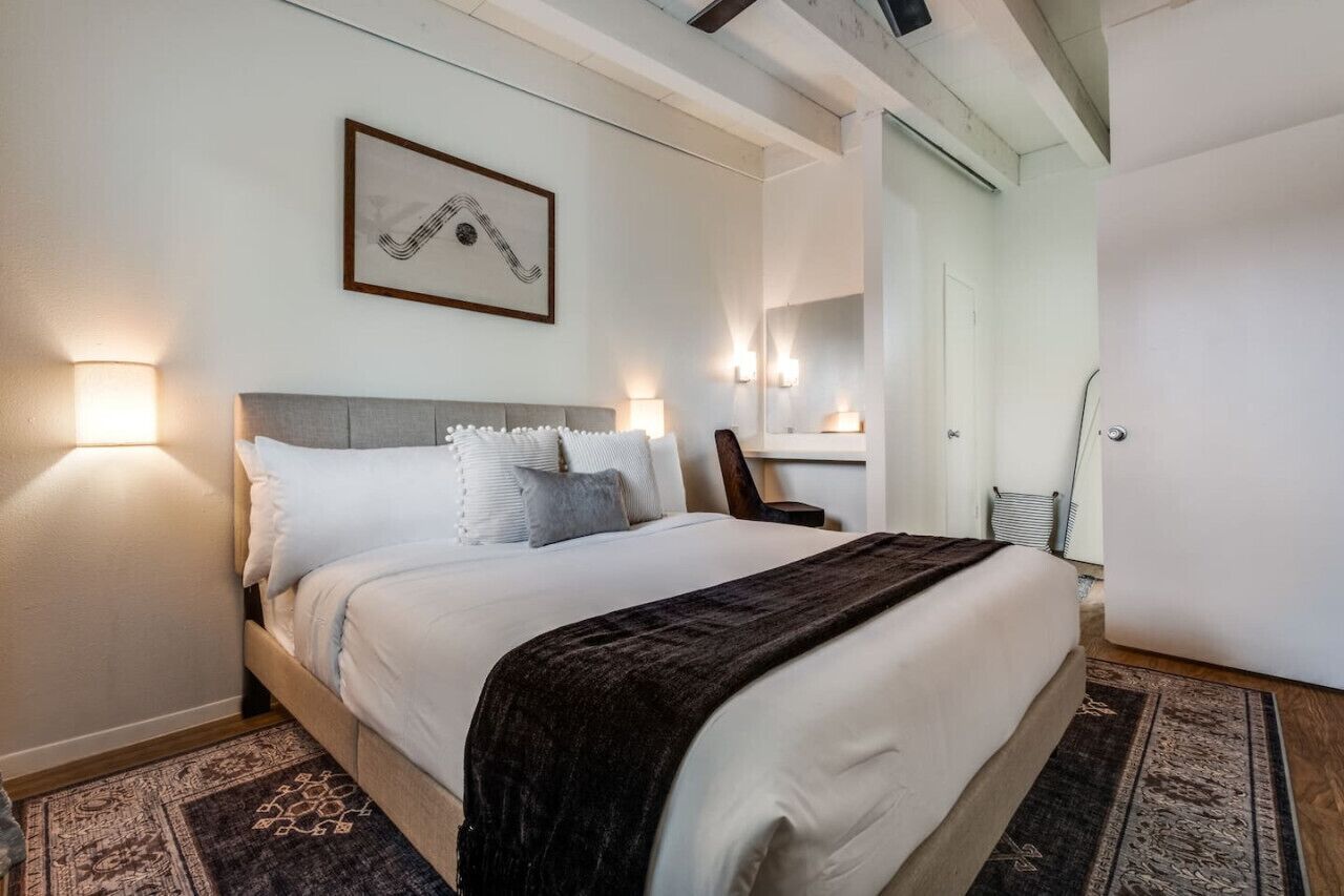 Austin Central | Pet-Friendly | 10 min to Downtown