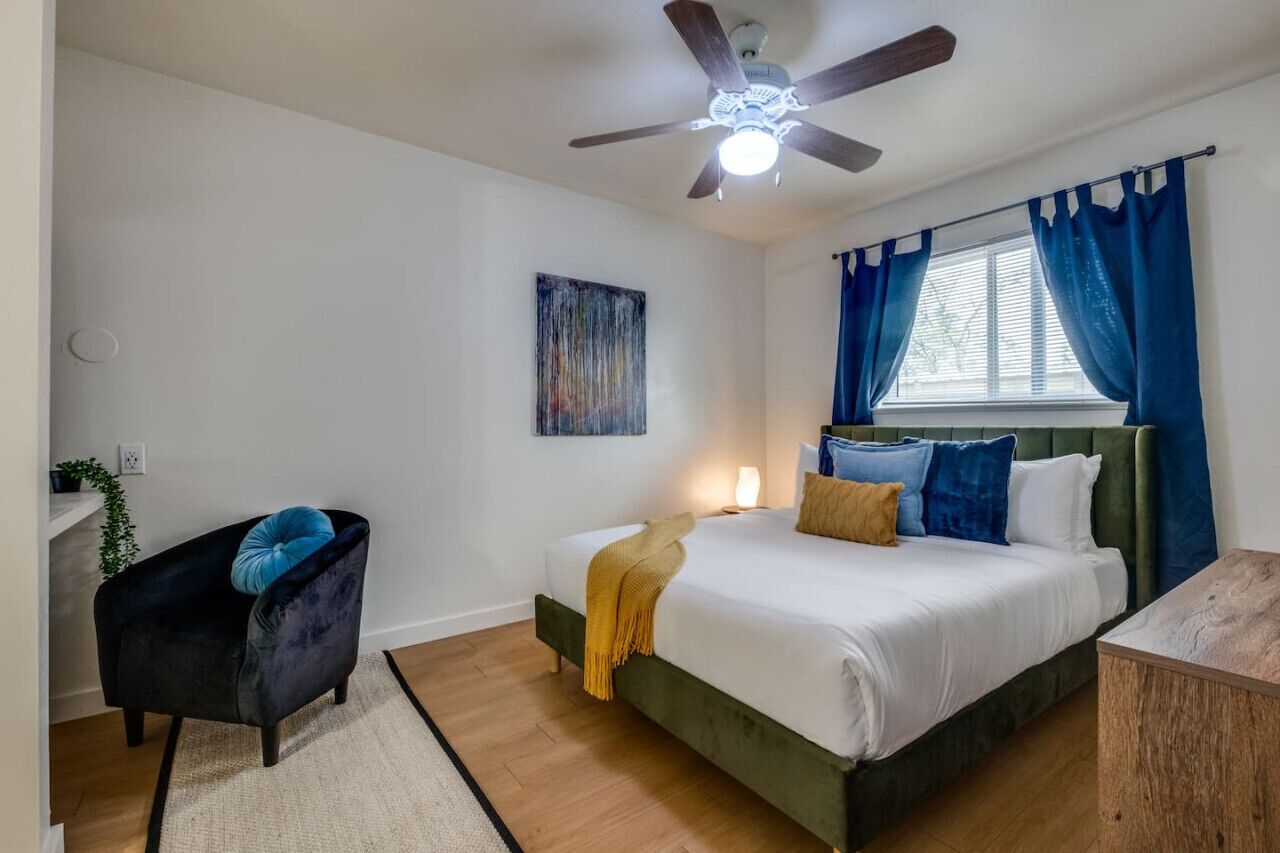 1 bedroom, in-room safe, desk, iron/ironing board