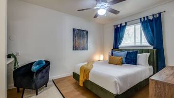 1 bedroom, in-room safe, desk, iron/ironing board