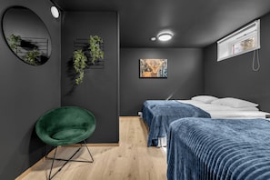 Premium-huoneisto, 3 makuuhuonetta, parveke, kaupunkinäköala | 3 makuuhuonetta, allergiatestatut vuodevaatteet, untuvapeitot