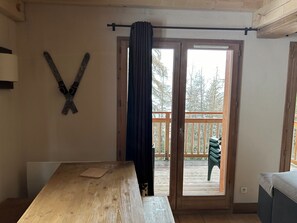 Interior - Apartment in a mountain chalet (Les Coches)