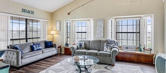 Tejas Angler Retreat Ap1132 3 Bedroom Home by RedAwning