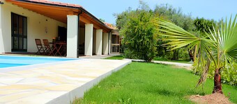 An oasis of tranquility near the beautiful beaches of Sarrabus.