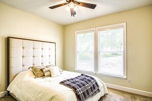 3 Schlafzimmer, Bügeleisen/Bügelbrett, Internetzugang, Bettwäsche