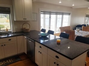 Dining - Luxury waterfront condo with spectacular views.
 (Jamestown)