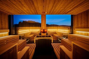 Hot stone massages, 4 treatment rooms, massages