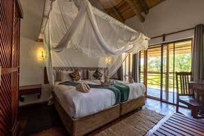 Standard Room, Balcony - Chobe Mopani Forest Lodge & Camp site  (Kasane)
