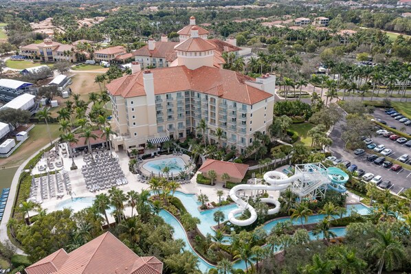 Exterior - Tiburon Ritz Carlton Retreat Condo Rented Monthly With All The Amenities (Naples)