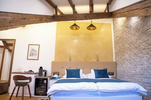 2 bedrooms, iron/ironing board, WiFi, bed sheets - Oblivion Rooms Split - Spacious & Cozy Retreats. Sea & Park Views Await (Split)