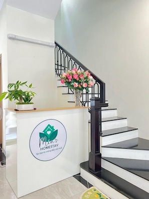 Deluxe Room | Living area