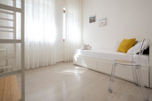 4 dormitorios, tabla de planchar con plancha, wifi y ropa de cama