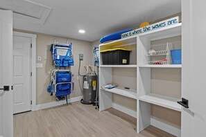 Interior - Casa Campoamor- Steps from beach (Anna Maria)